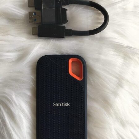 1TB SANDISK EXTREME E61  PORTABLE SSD